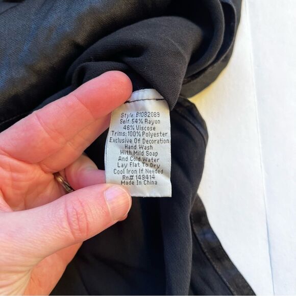 Johnny Was Biya Black Adira Satin Embroidered Blouse Size Small NWT - Picture 8 of 8